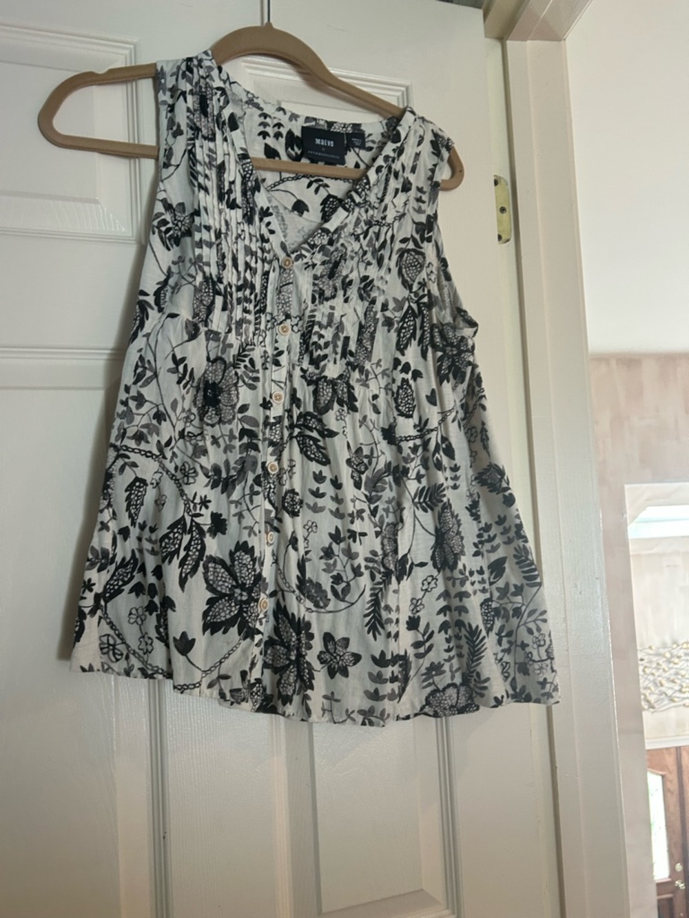 Anthropologie Black and White Floral Sleeveless Blouse